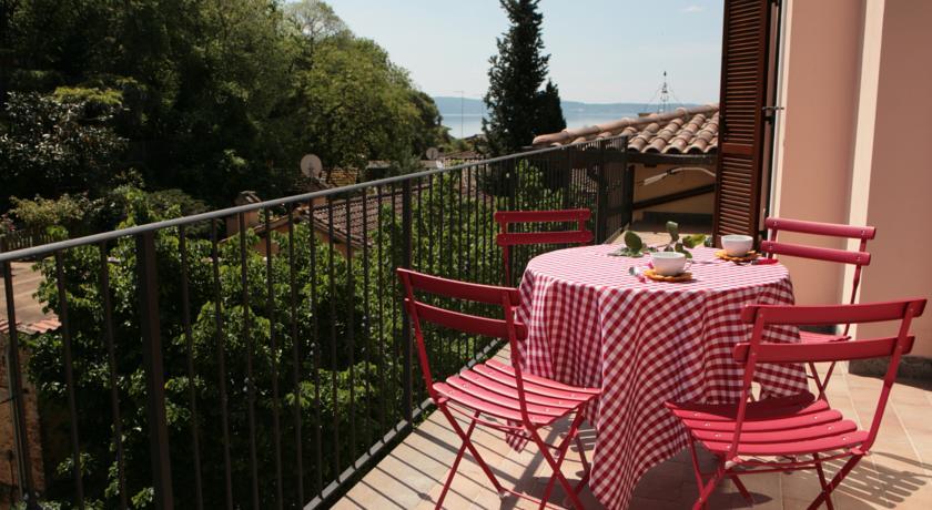 Relax In Piazzetta Casa E Appartamento Per Vacanze Trevignano Romano Δωμάτιο φωτογραφία