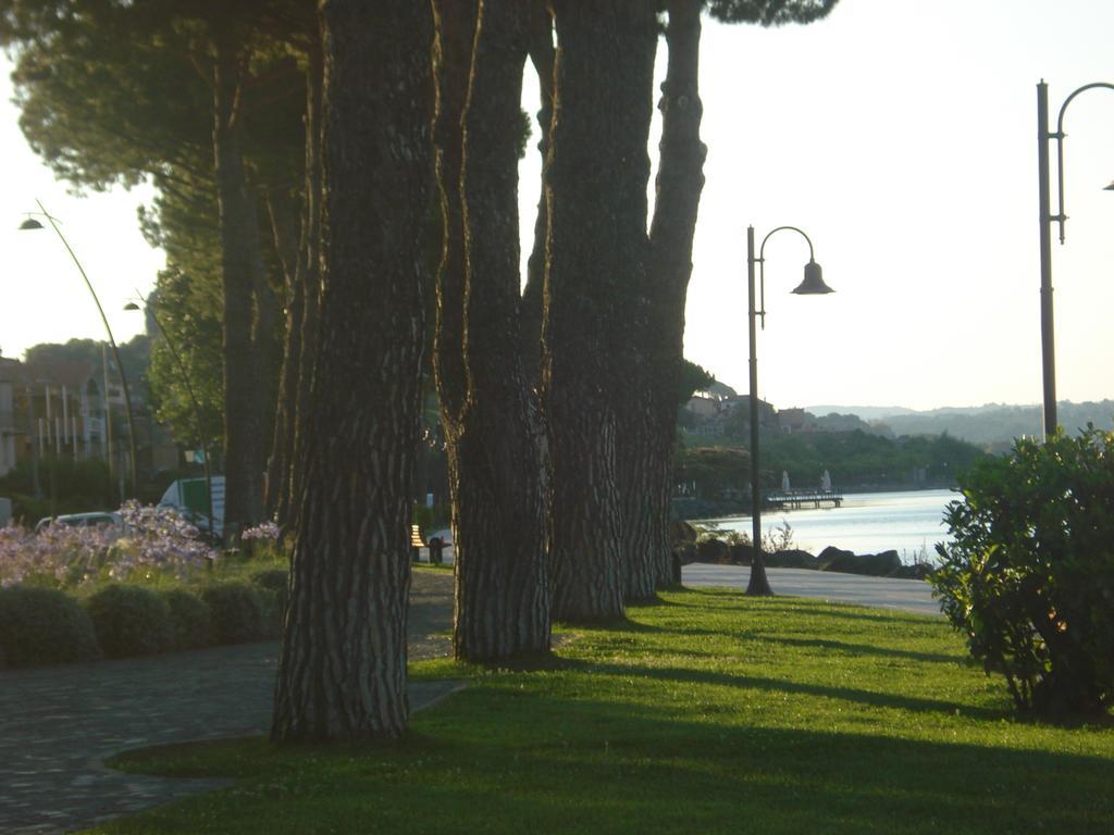 Relax In Piazzetta Casa E Appartamento Per Vacanze Trevignano Romano Εξωτερικό φωτογραφία
