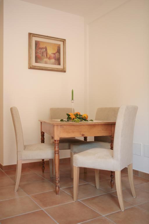 Relax In Piazzetta Casa E Appartamento Per Vacanze Trevignano Romano Δωμάτιο φωτογραφία