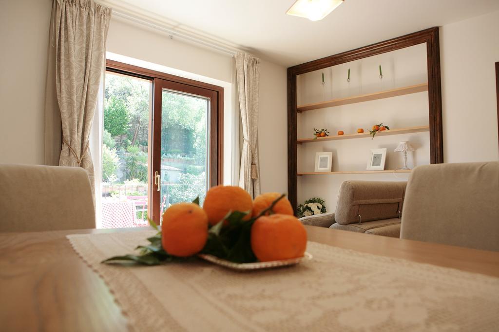 Relax In Piazzetta Casa E Appartamento Per Vacanze Trevignano Romano Δωμάτιο φωτογραφία