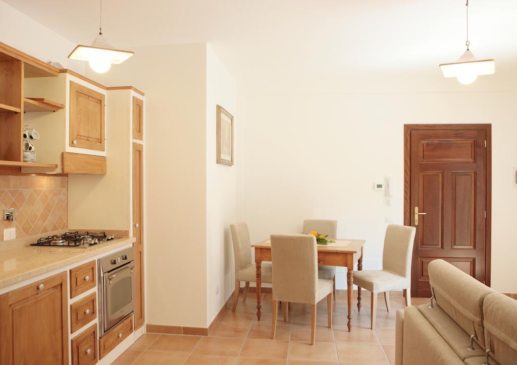 Relax In Piazzetta Casa E Appartamento Per Vacanze Trevignano Romano Δωμάτιο φωτογραφία